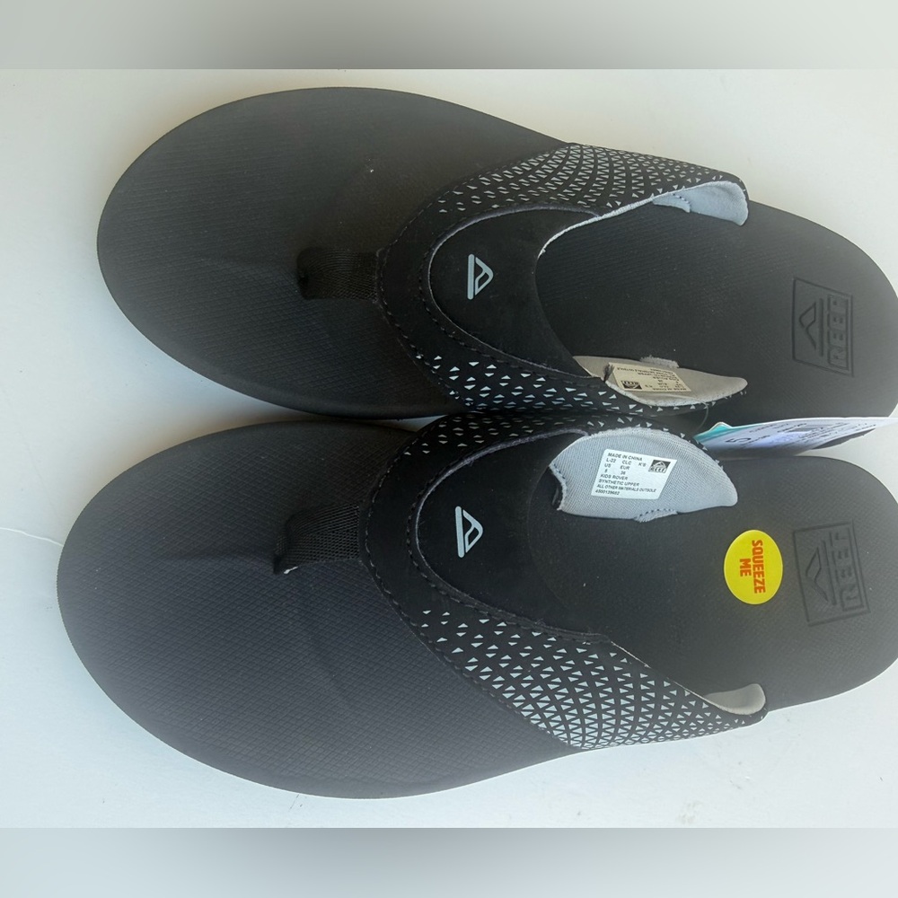 NWT Reef Kids Rover Flip Flops Black/Gray, Size 5 (EUR 36)